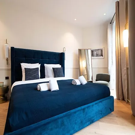 Apartment De Luxe Dans Le Centre De 2-4p Paris