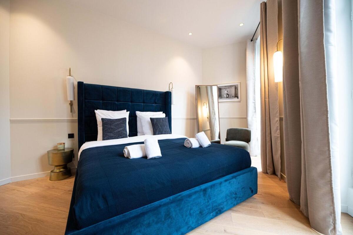 Apartment De Luxe Dans Le Centre De 2-4p Paris